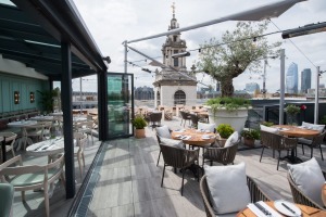 The Shard and St Paul's are visible from the al fresco terrace (which has igloos and domes in winter).