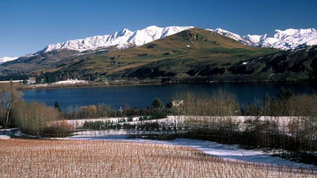 A7A12C Vineyard Lake Hayes near Queenstown New Zealand Alamy image for Traveller. Single use only. Fee applies.
New Zealand things to do in Winter Ben Groundwater story.ÃÂ 